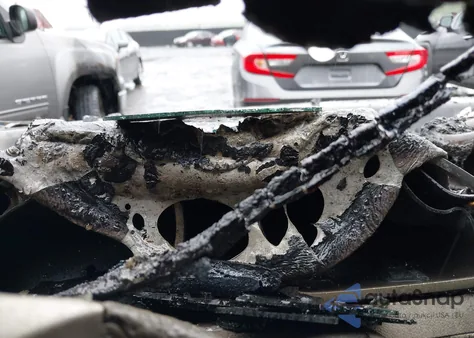 2011 Chevrolet Traverse Ls from USA, damaged, VIN 1GNKRFED6BJ154892